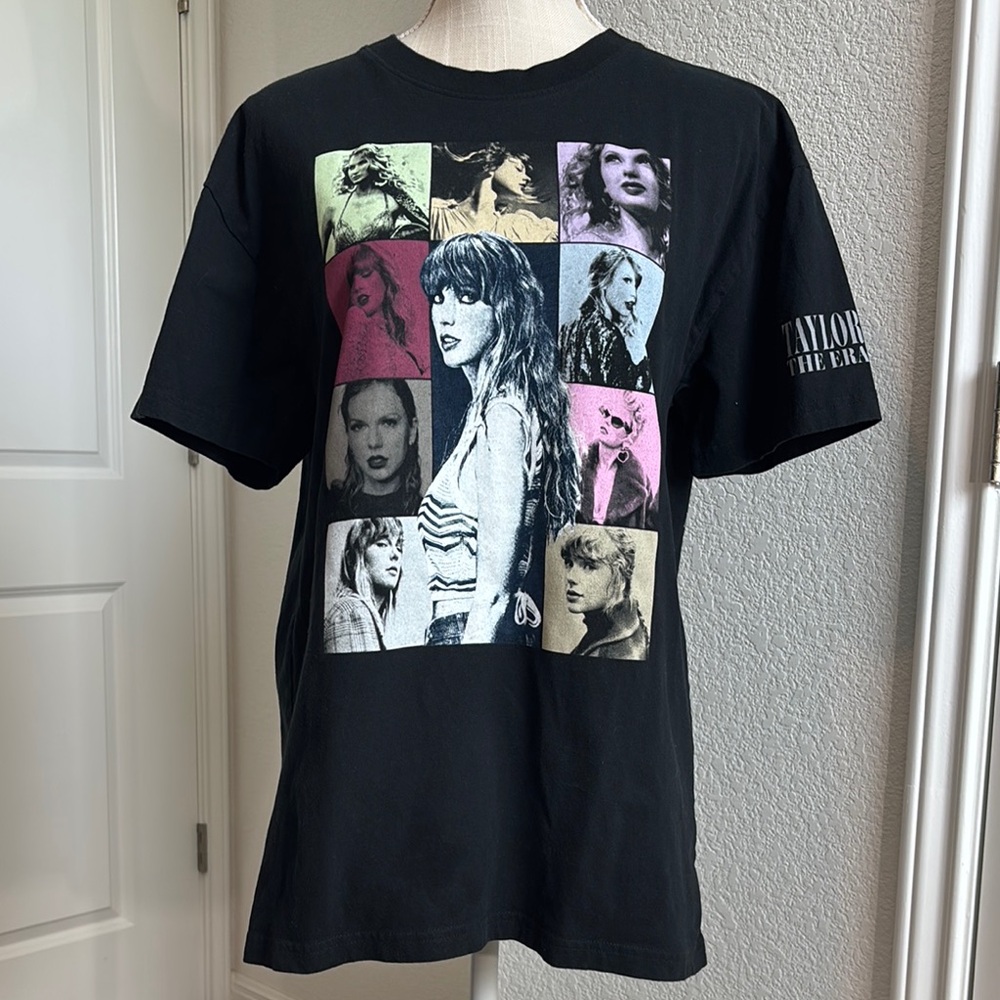 Taylor Swift The Eras Tour T-Shirt Size Large